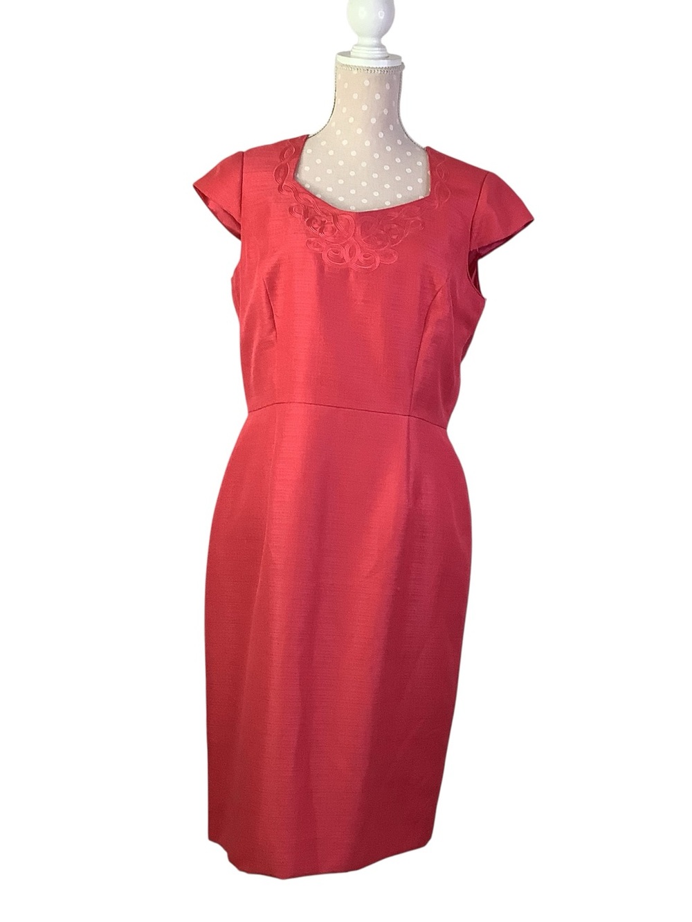 Preston & York Coral Sheath Mariah Dress with Embroidered Scoop Neckline Size 10